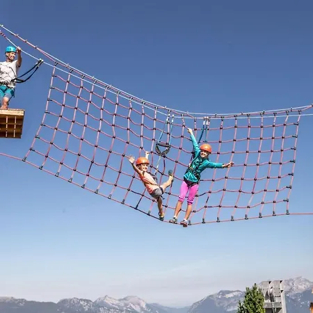 Anna カルテンバッハ